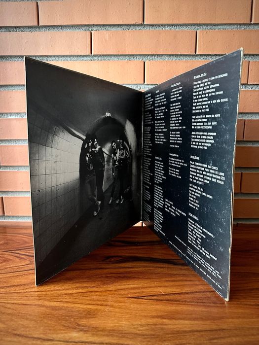 Disco vinil Ratos de Porão- Descanse em Paz