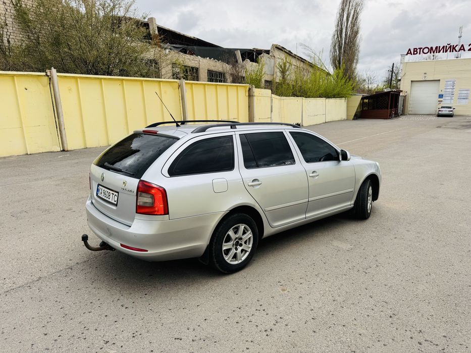 Skoda Octavia 2010 VIN TMBHE61Z9A2108062 фото оголошення 4 з 14