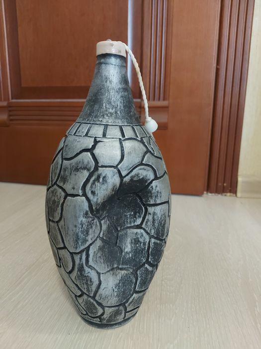 Керамическая бутылка декор