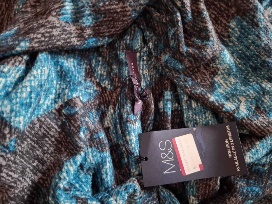 Платье трикотажное новое 20/48 размера