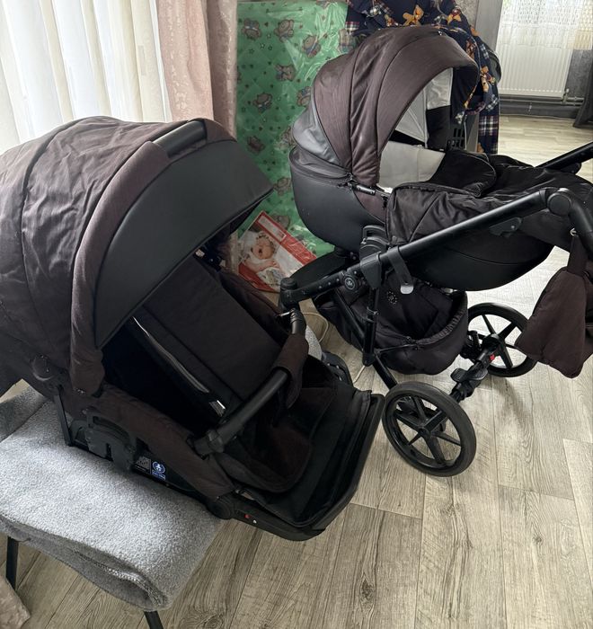 Продам коляску 2 блока