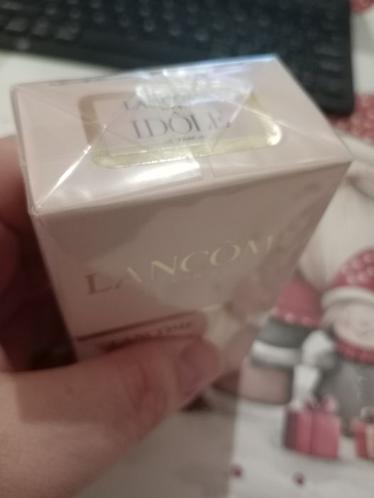 Подарунок до новорічних та різдвяних свят, св.Валентина жіночі парфуми