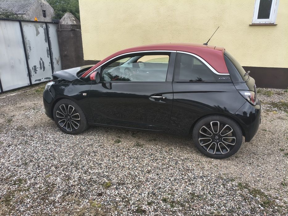 Sprzedam Opel Adam 2019 delikatnie uszkodzony