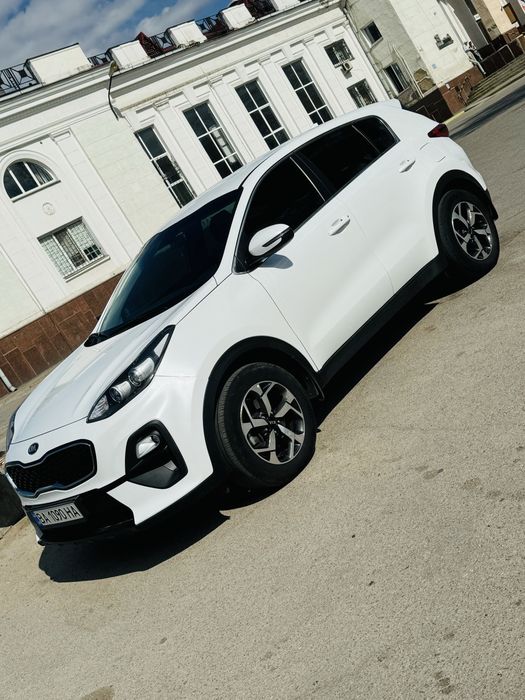Автомобіль kia sportage