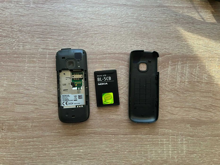 Telemóvel vintage Nokia C1-01