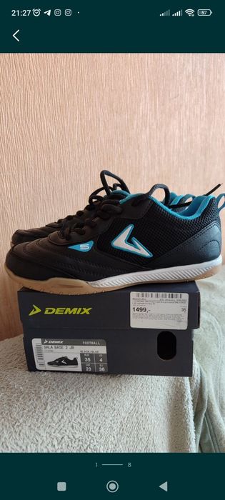 Бутси футбзалки сороконожки Demix