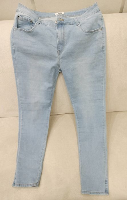 Jasne damskie spodnie jeansowe