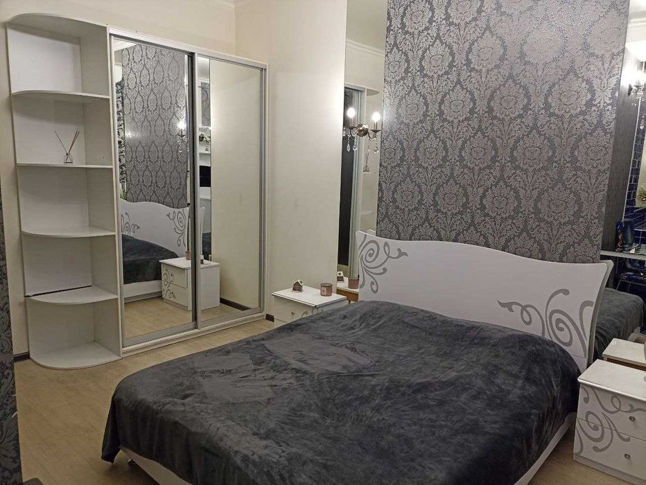 "Romantic" подобово квартира в центрі Харкова. м.Наукова