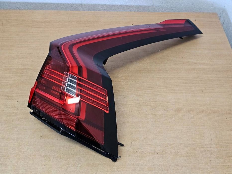lampa tylna prawa volvo v90 v90 cc lift 2021- 32337138