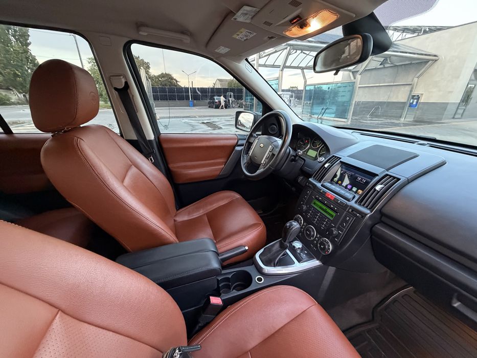 Land Rover Freelander 2009 рік