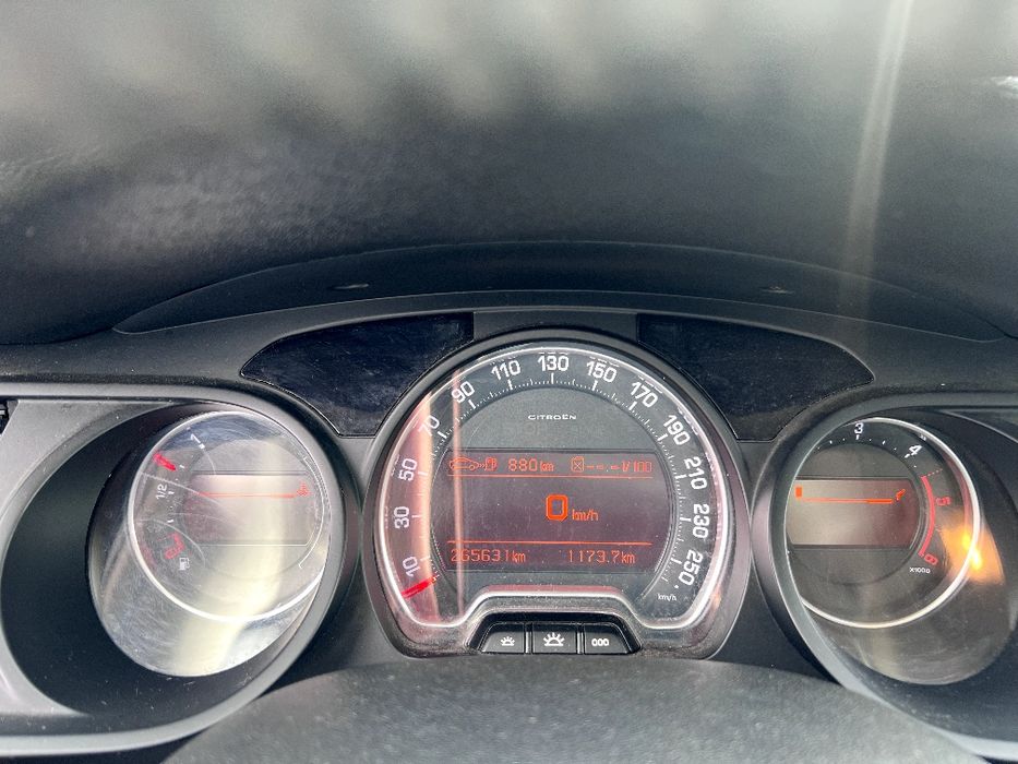 Продам власний Citroën C5 X7 2008 року.