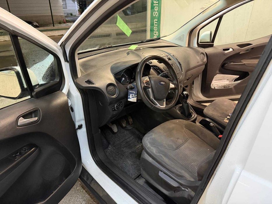 Ford Transit courier