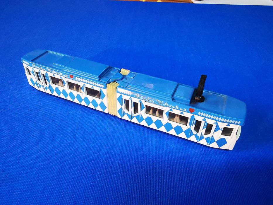 Miniatura Siku de Elétrico duplo de Munique