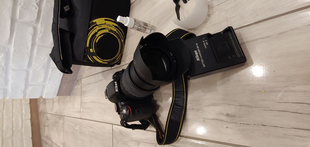 Nikon D5100 + dodatki mały przebieg