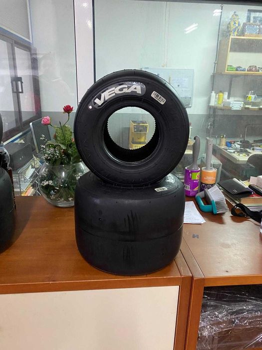 Pneus Karting Vega novos XM / XH