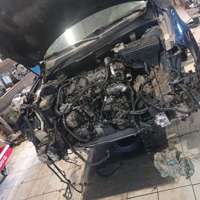 Двигун мотор 2.4 дизель Volvo в гарному стані