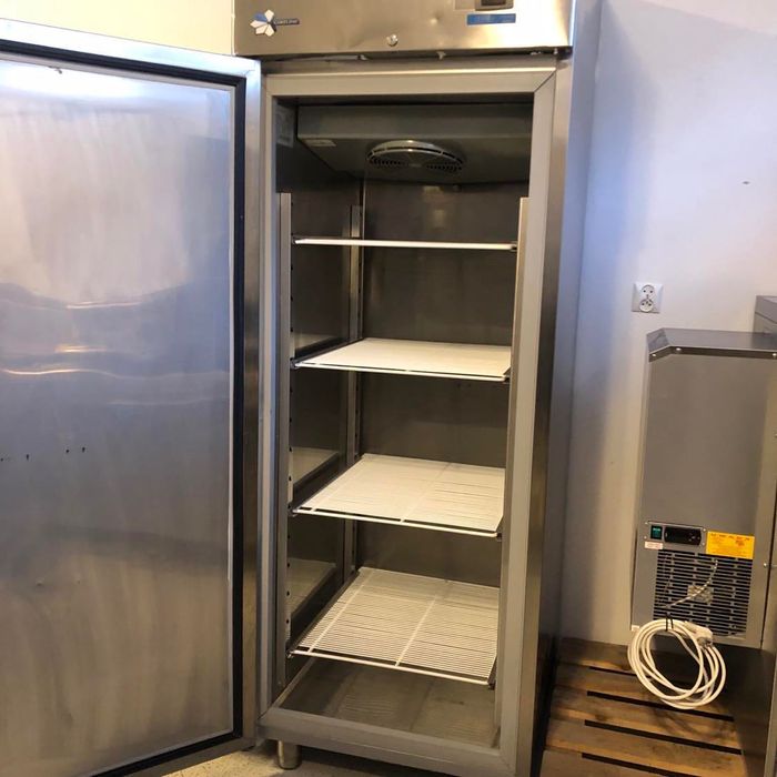 Lodówka Szafa Chłodnicza mieści 60x40 Gwarancja - Dostawa