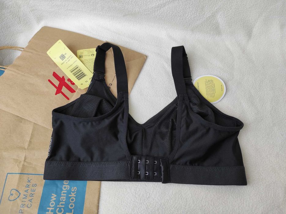 Компрессионный Спортивный бюстгальтер triumph triaction р. 75 D