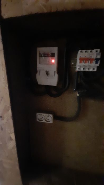 Продам 3 гаража рядом