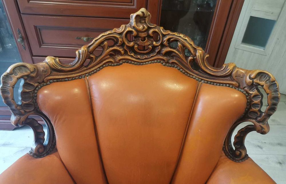 Fotel Ludwik skórzany. Skóra Naturalna. Styl ludwikowski. Rzeźby