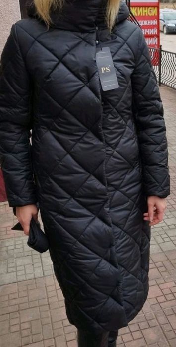 Пуховик зимовий майже новий