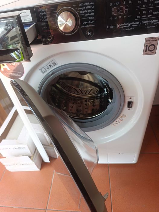 Máquina de lavar LG A+ 9kg Nova.