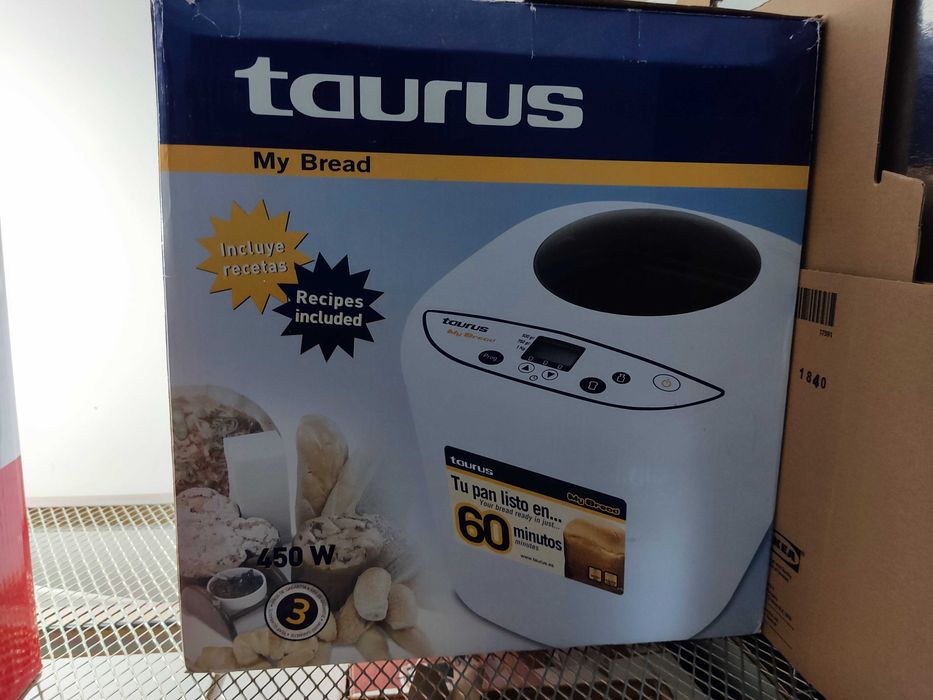 Máquina de pão Taurus