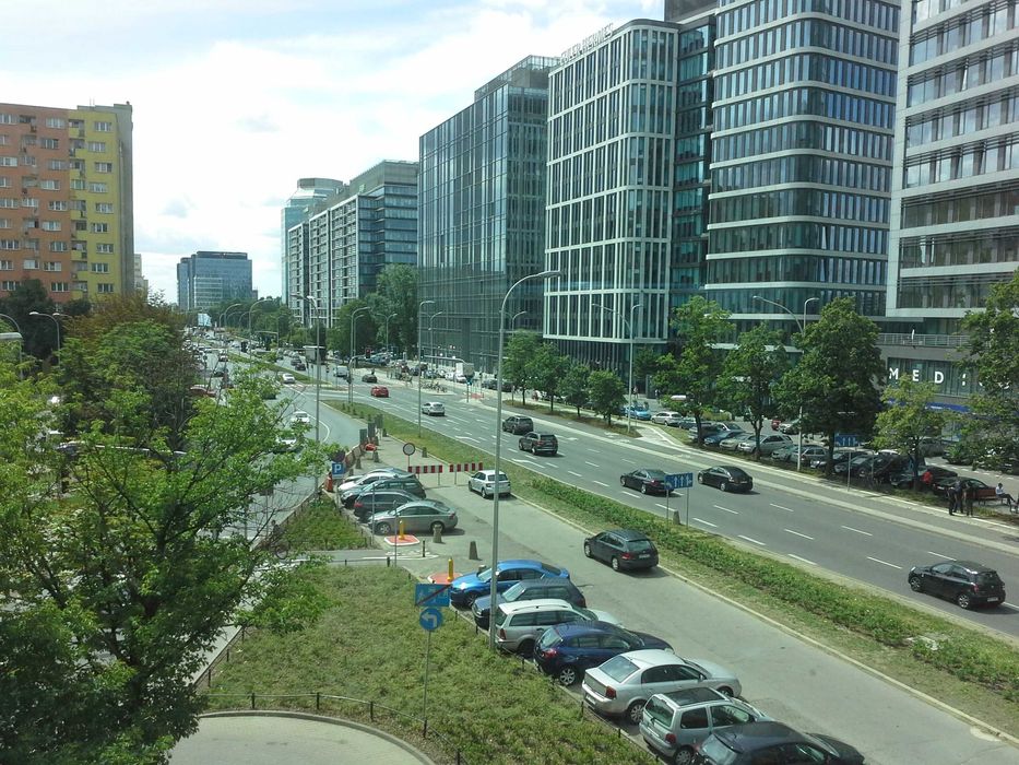 Pokój do wynajęcia w centrum Warszawy dla młodej osoby.OPŁATY W CENIE!