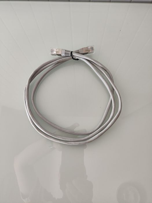 Cabo de rede ethernet gigabit HAMA, com 1,65 metros.