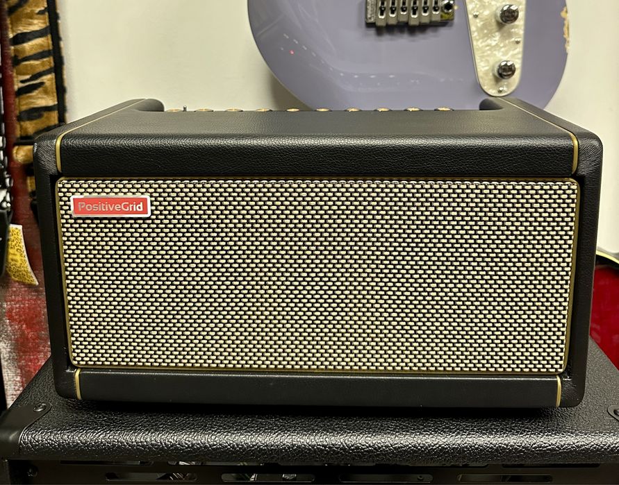 Сучасні гітарні комбопідсилювачі Positive Grid Spark GO Spark 40 (по типу Yamaha THR)