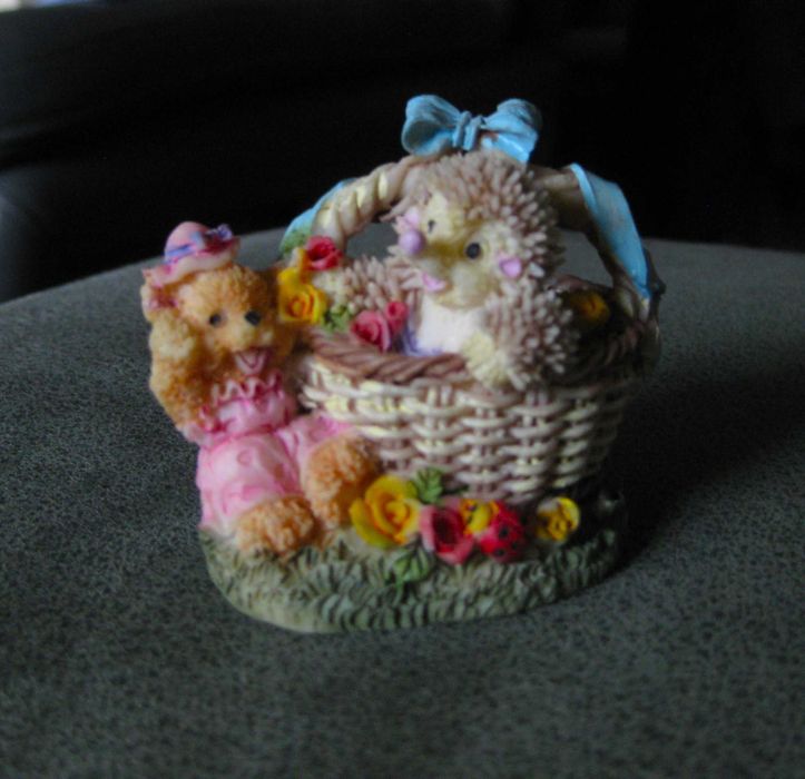 Cesta de Flores c/ Animais em Marfinite NOVAS