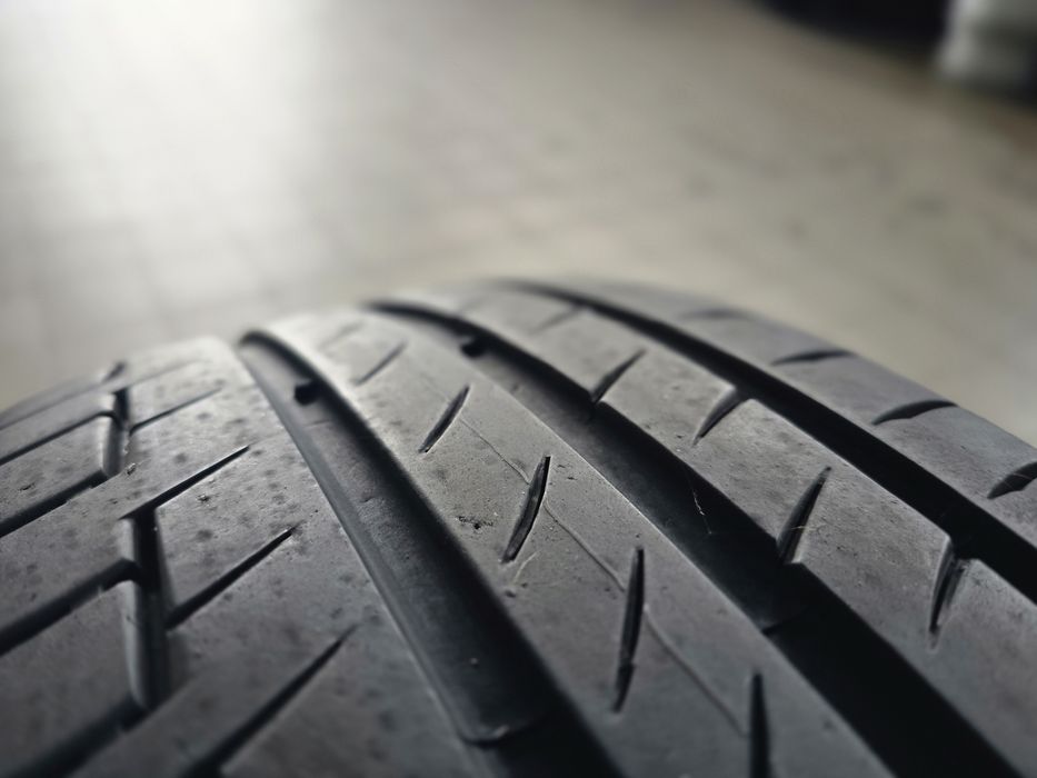 Pneus 235/60 R18