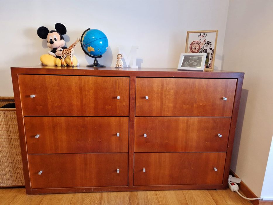 Cama, mobília e colchão