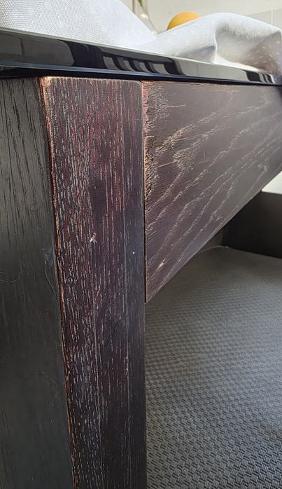 Mesa em Carvalho preto e extensível