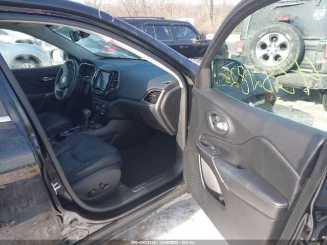 Jeep Cherokee Limited 4X4 2020 .