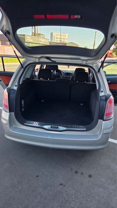 Автомобіль Opel Astra H