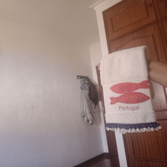 Panos bordados com renda