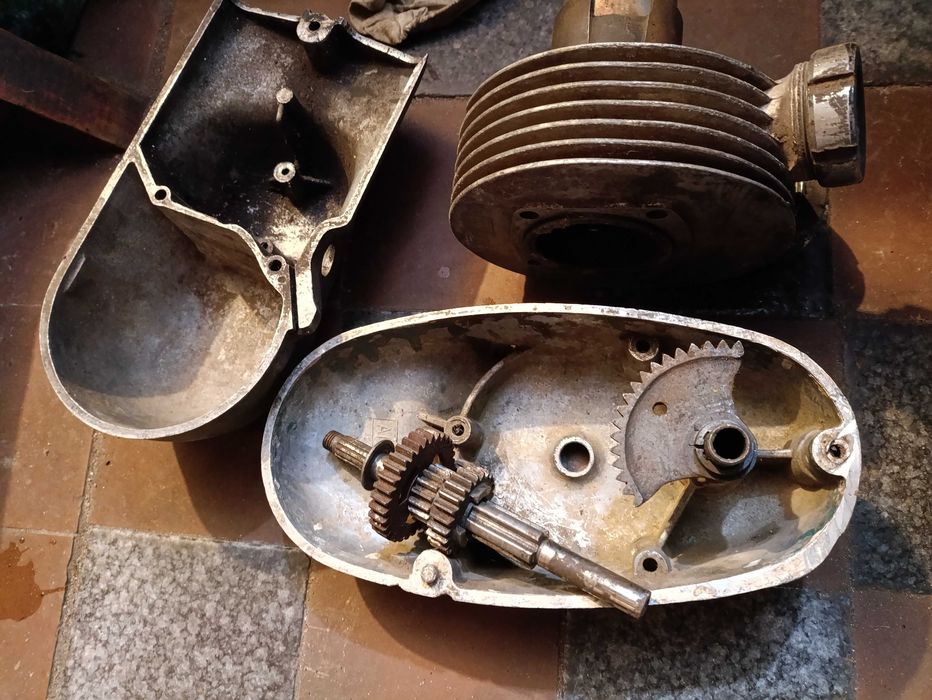 Крышка картера мотоцикла восход