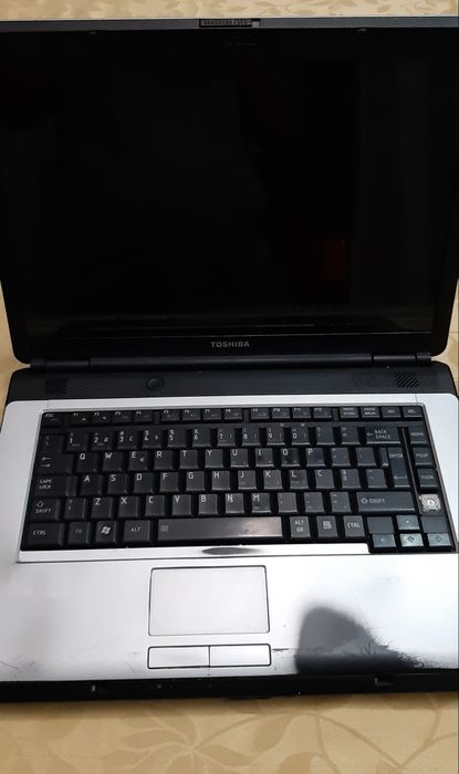 Portátil Toshiba Satellite L300