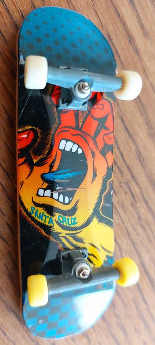 Tech Deck Skatepark + Santa Cruz mini skate Carcavelos E Parede • OLX