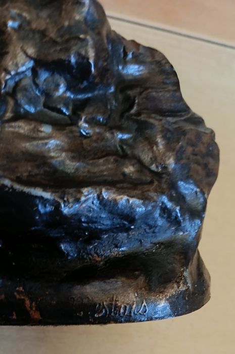 Stare - rzeźby figurki