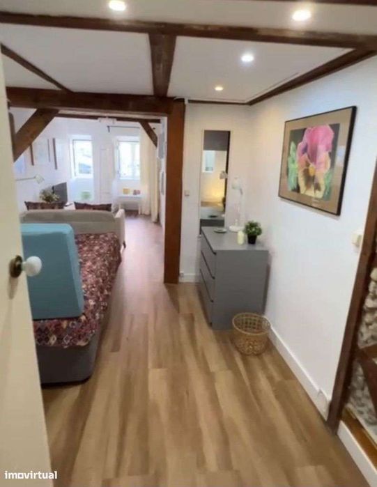 Apartamento/ T0 junto á Basilica da Estrela