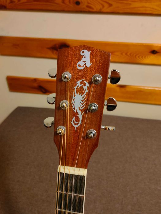Gitara akustyczna 4/4
