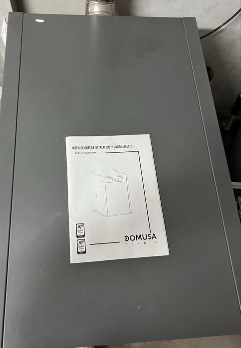 Caldeira a gasoleo com deposito de 1000 litros