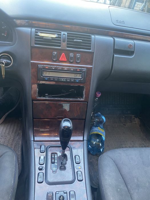 Mercedes Benz w 210 e 220 автомат