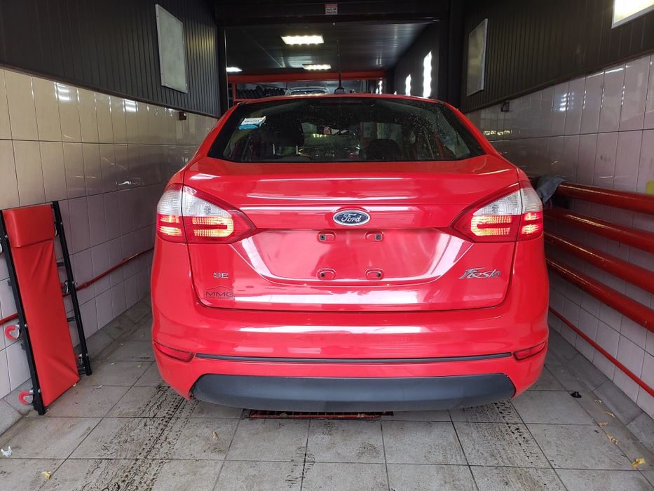Ford Fiesta mk7 USA мк7 Разборка Усилитель Балка Запчасти США Розборка