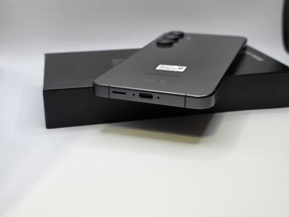 Samsung S24 FE 8/128 Європа