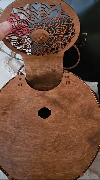 Drewniana torebka hand made Izi Art wear Cracow