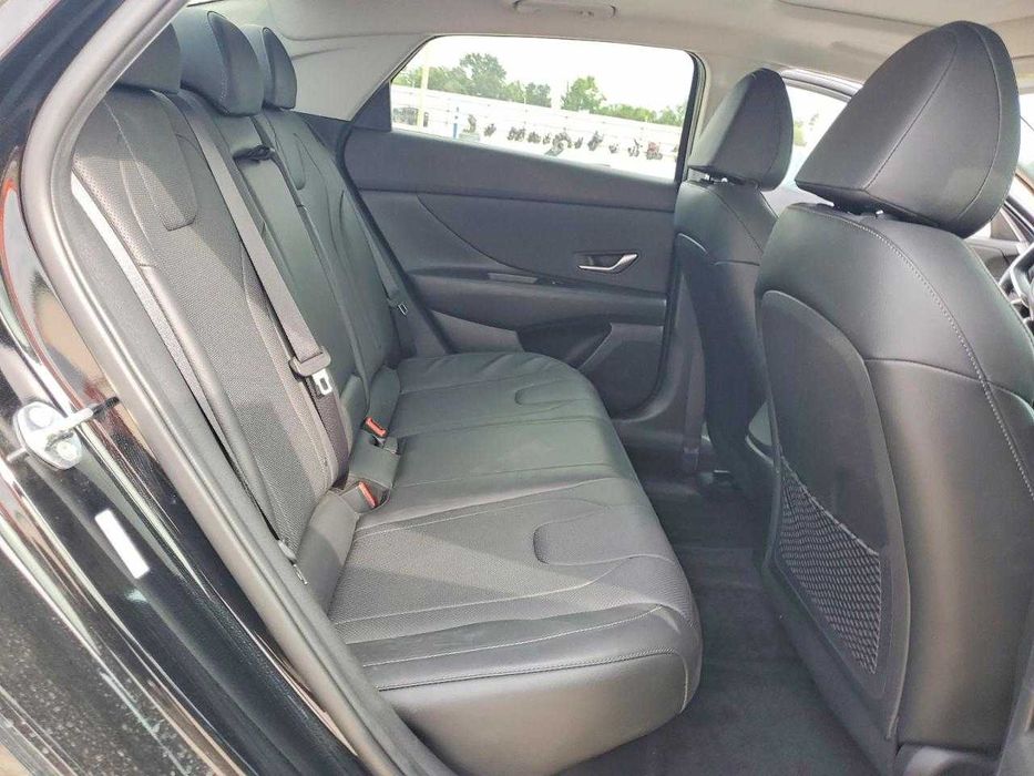 Hyundai Elantra Limited 2023
