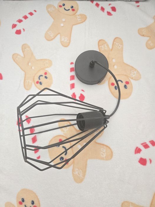 Lampa sufitowa czarna